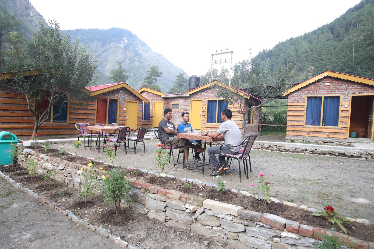 Brick And Wood Cottages Kulu 외부 사진